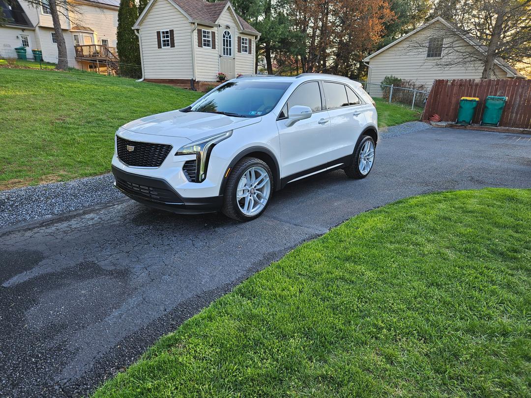 Cadillac_XT4 