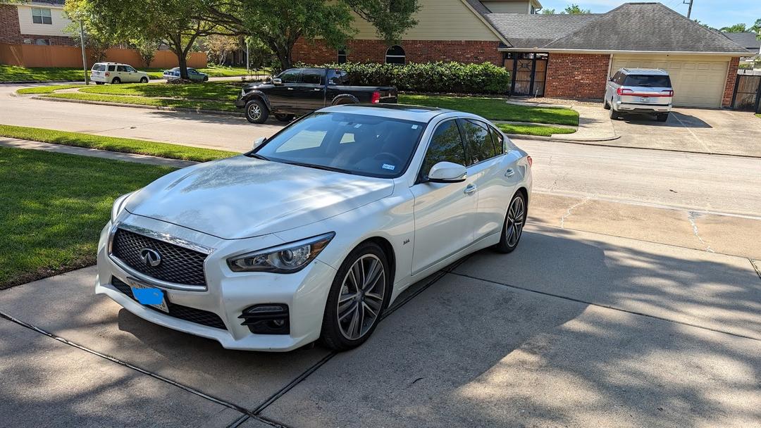 INFINITI_Q50 