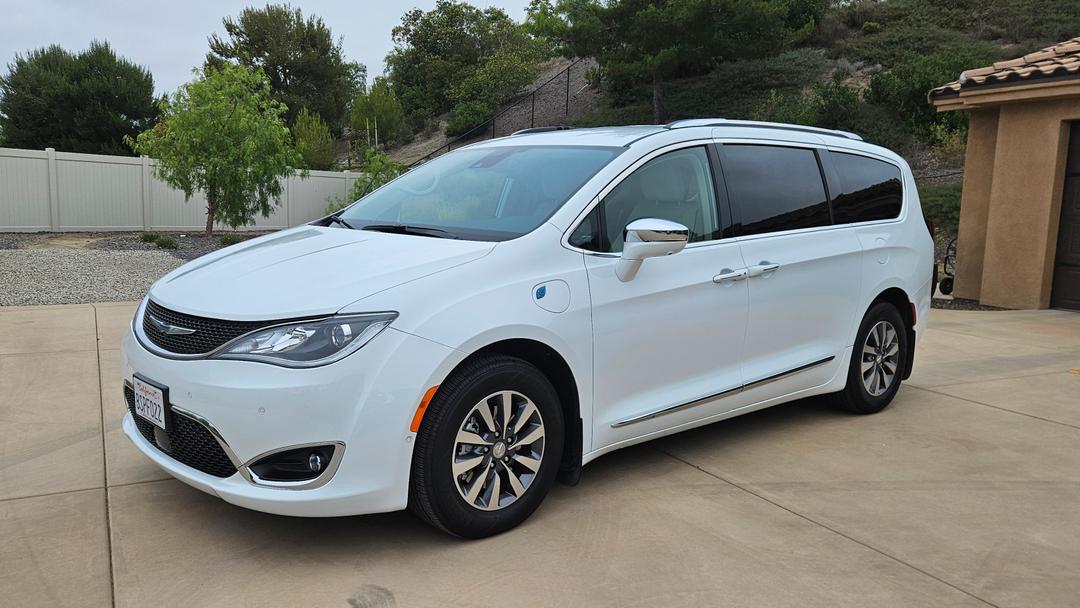 Chrysler_Pacifica 