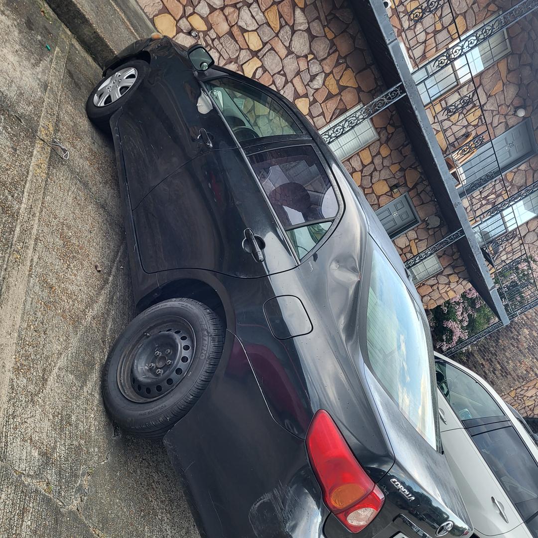 Toyota_Corolla 
