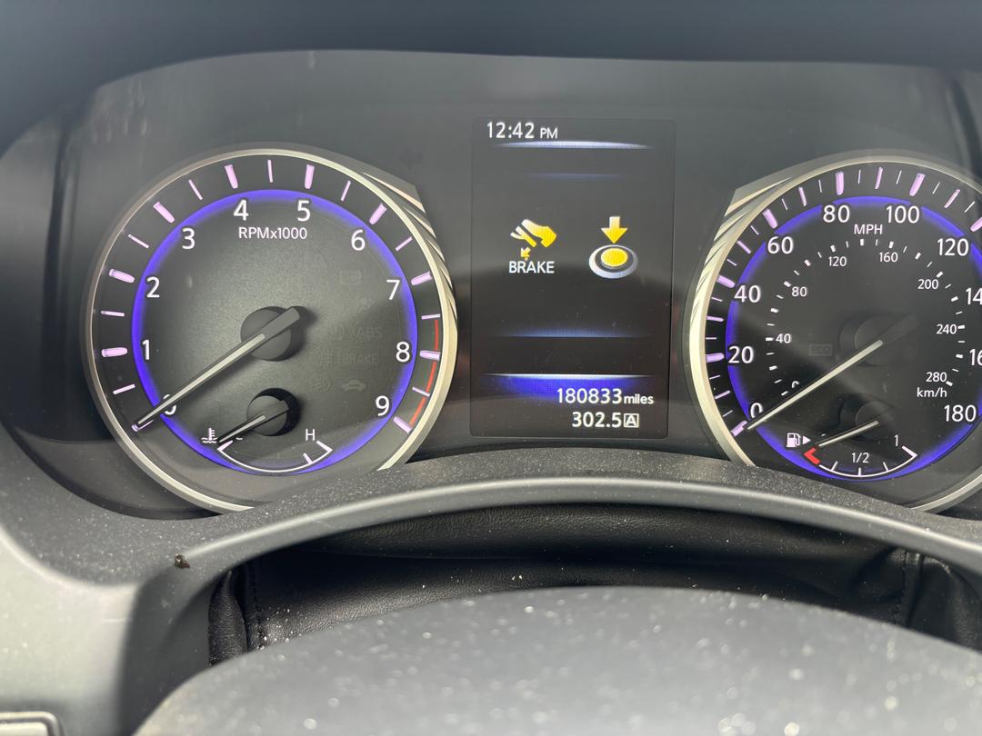 INFINITI_Q50 