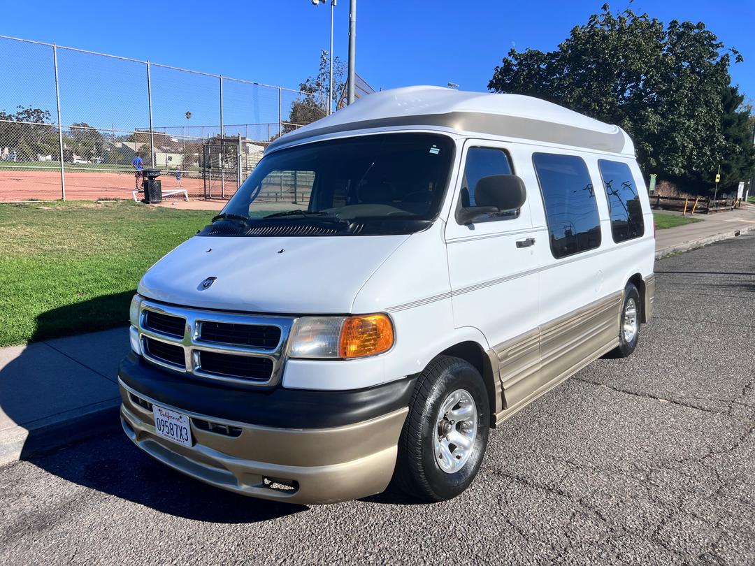 Dodge_1500 Ram Vans 