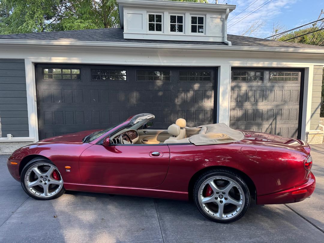 Jaguar_XK 