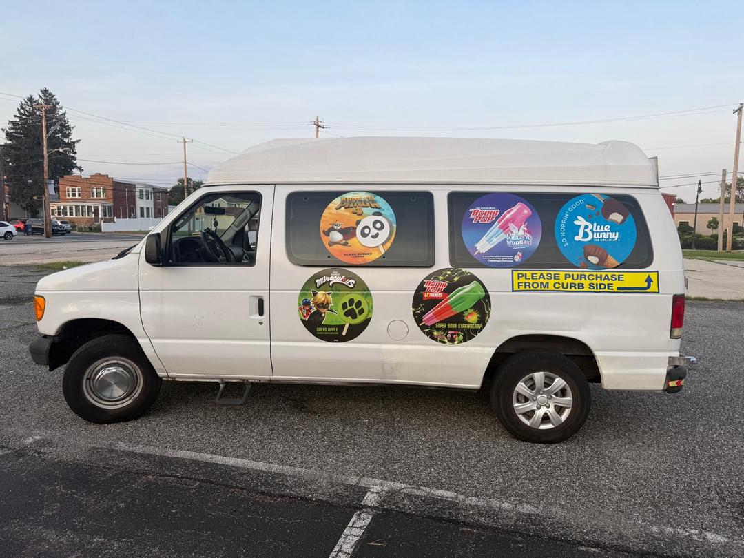 Ford_E250 Vans 