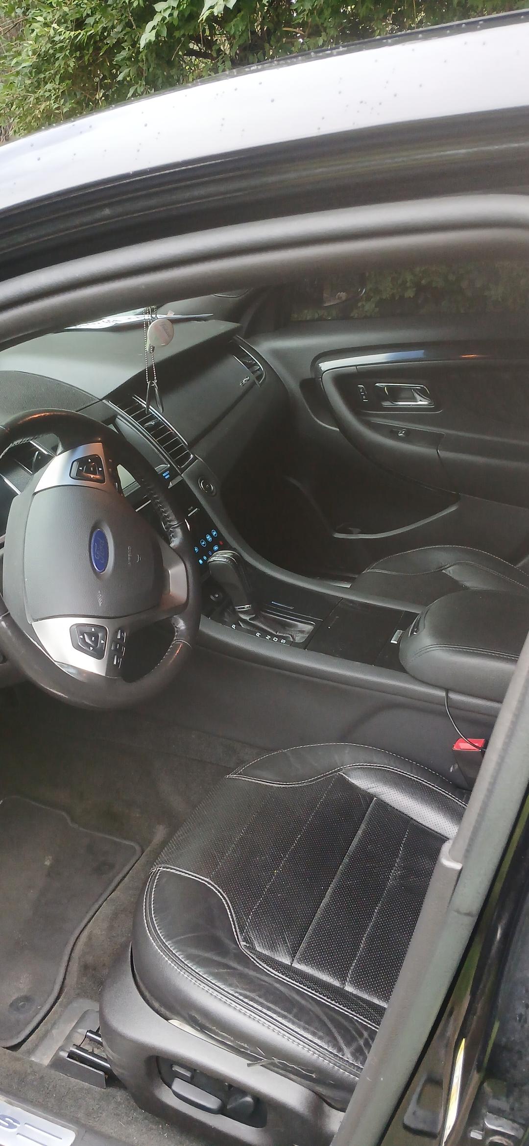 Ford_Taurus 