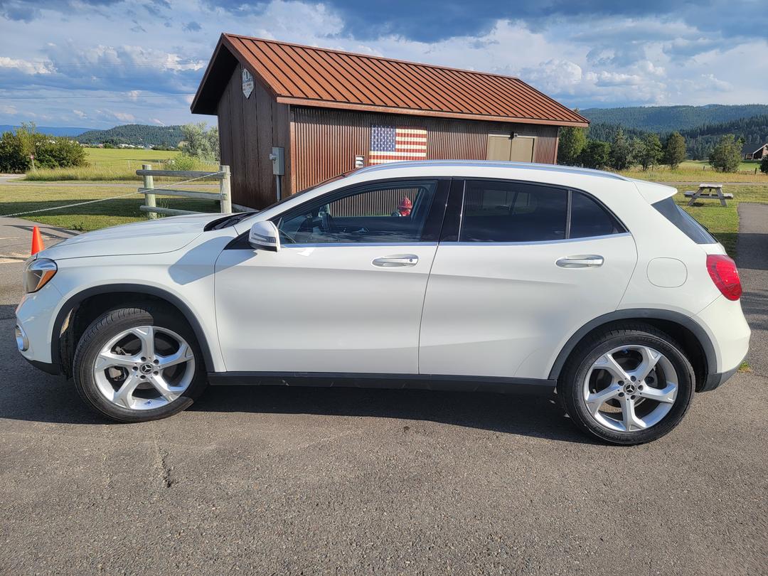 Mercedes-Benz_GLA 
