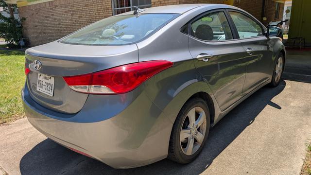 car_image_202x236