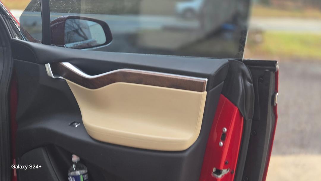 Tesla_Model X 