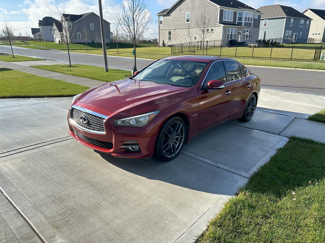 INFINITI_Q50 
