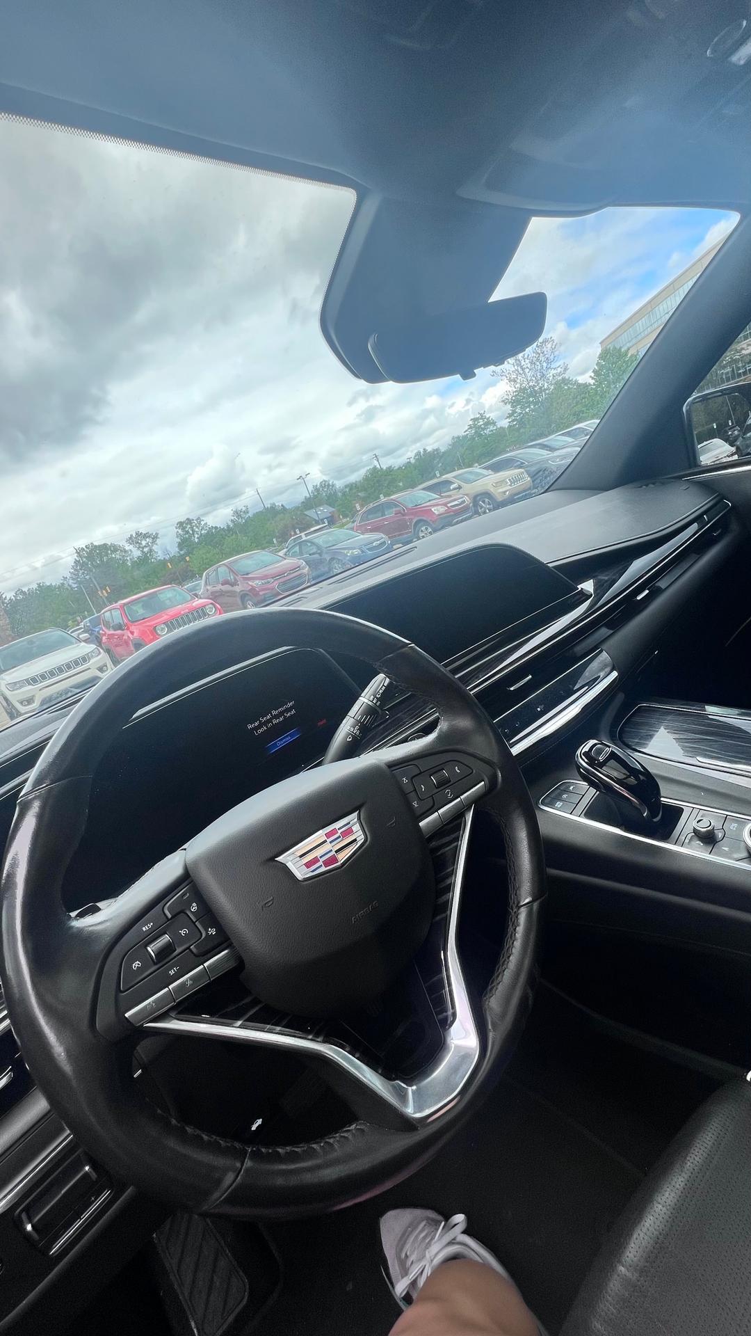 Cadillac_Escalade 