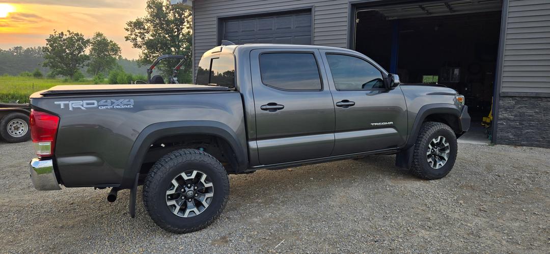 Toyota_Tacoma 