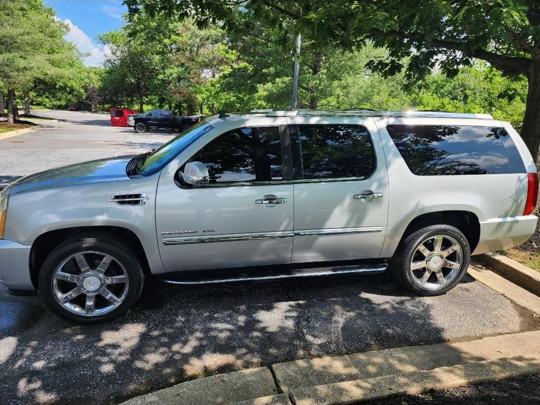 Cadillac_Escalade 
