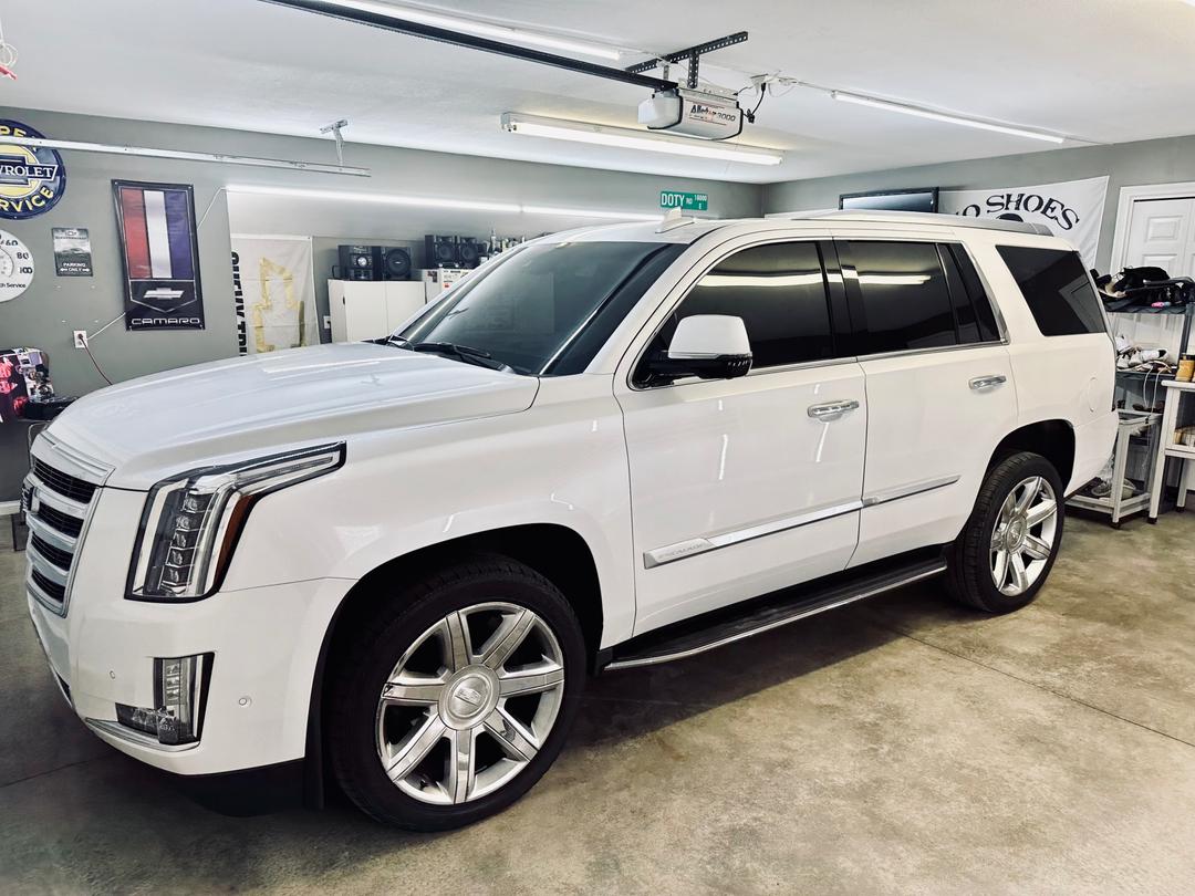 Cadillac_Escalade 