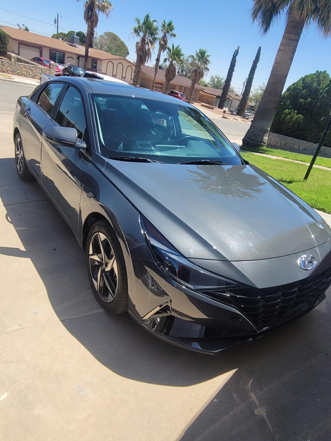 Hyundai_Elantra 