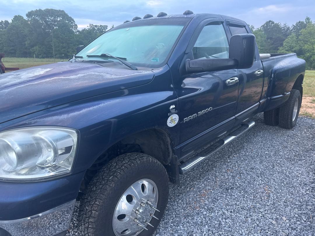 Dodge_Ram 3500 
