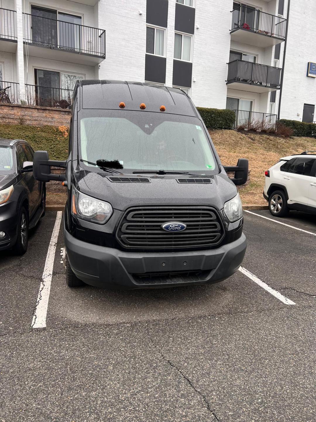 Ford_T350HD Vans 
