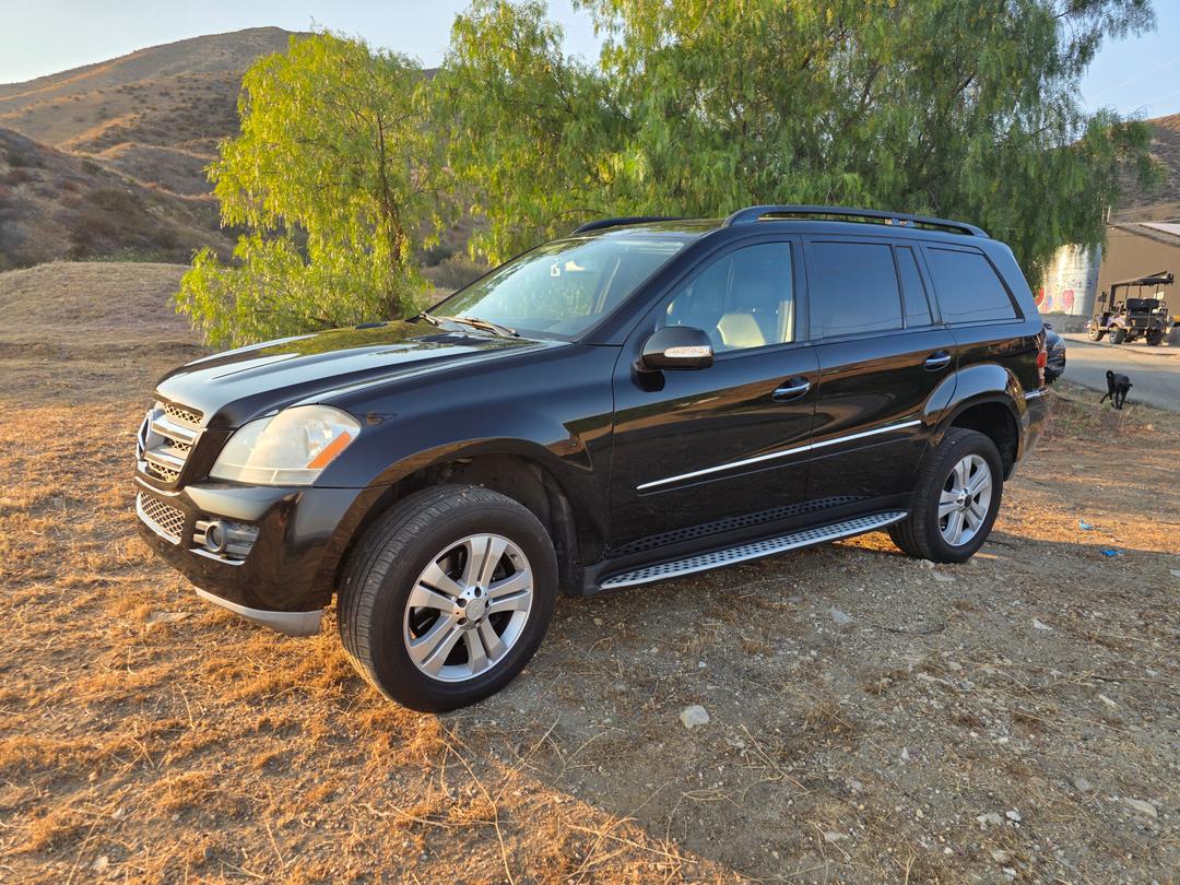 Mercedes-Benz_GL Class 