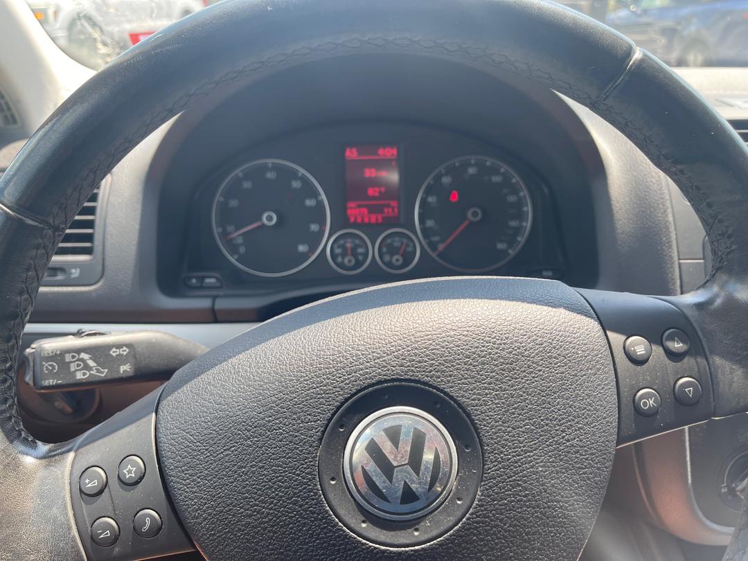 Volkswagen_Jetta 