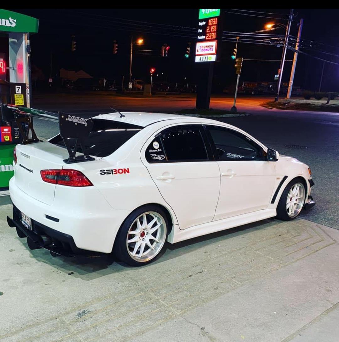 Mitsubishi_Lancer 