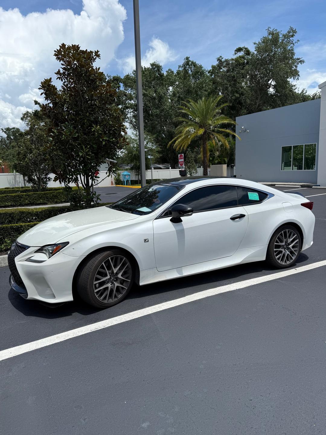 Lexus_RC 200t 