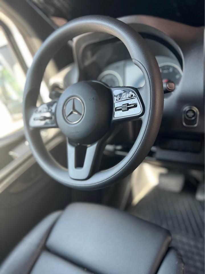 Mercedes-Benz_Sprinter 2500 