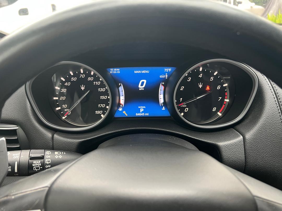 Maserati_Levante S 