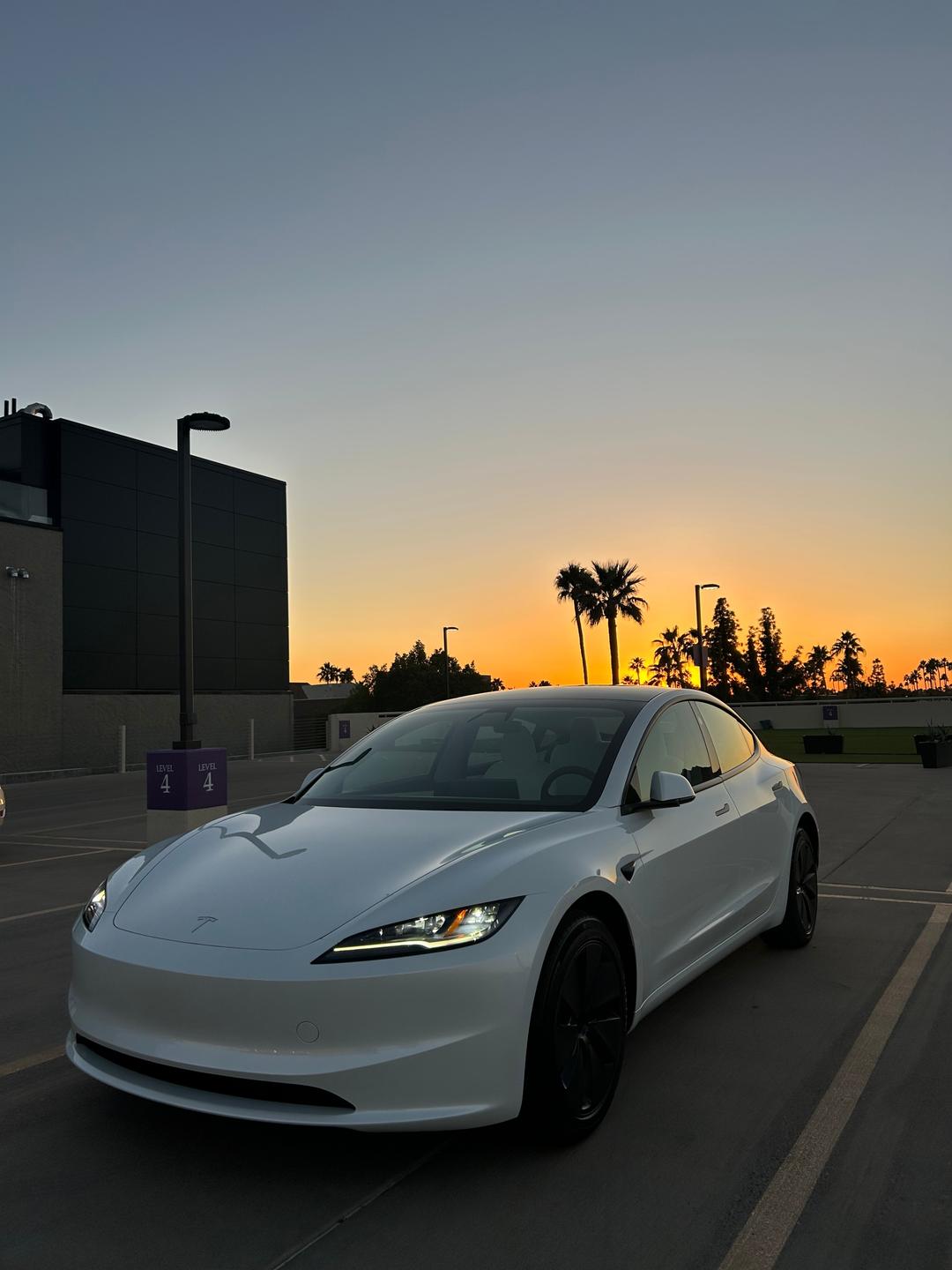 Tesla_Model 3 