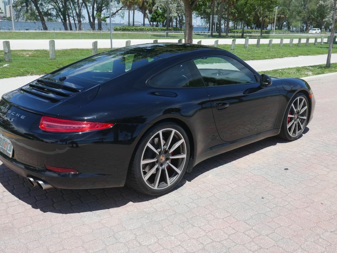 Porsche_911 Carrera 2 