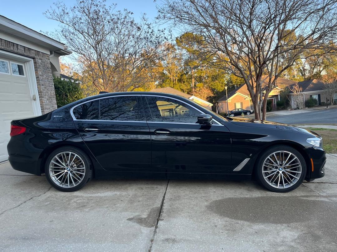 BMW_5-Series 