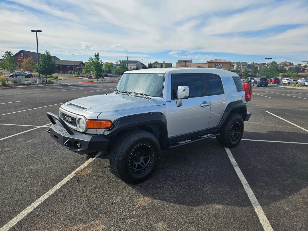 Toyota_FJ Cruiser 