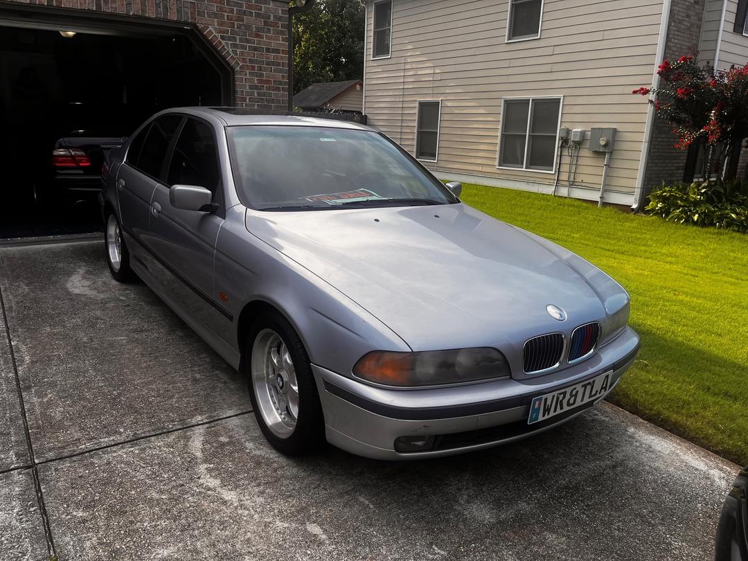 BMW_5-Series 