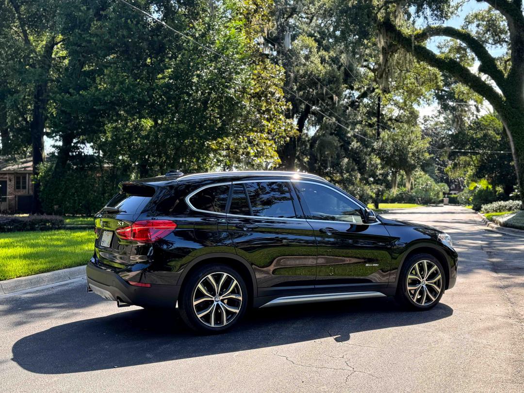 BMW_X1 