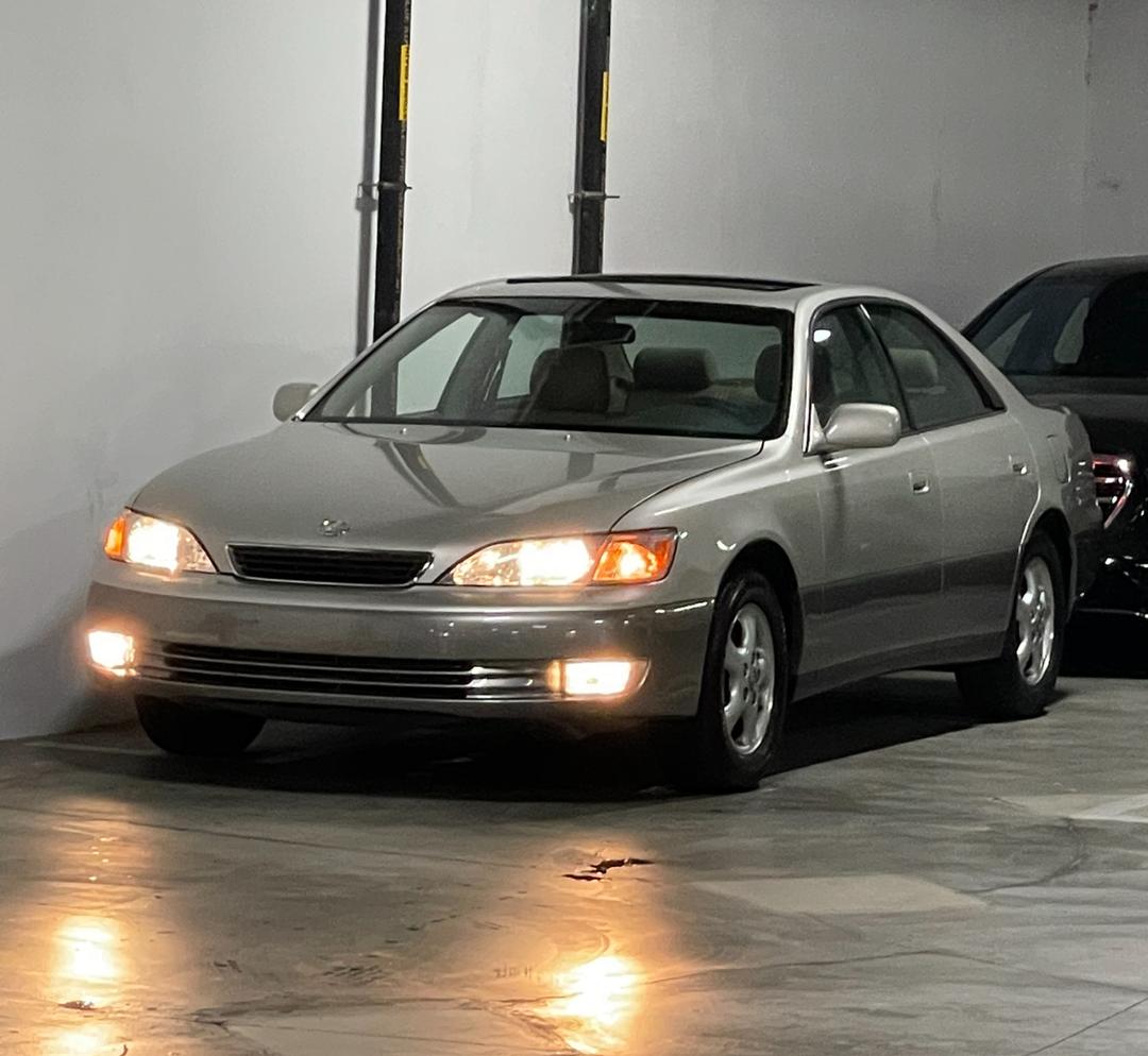 Lexus_ES 300 