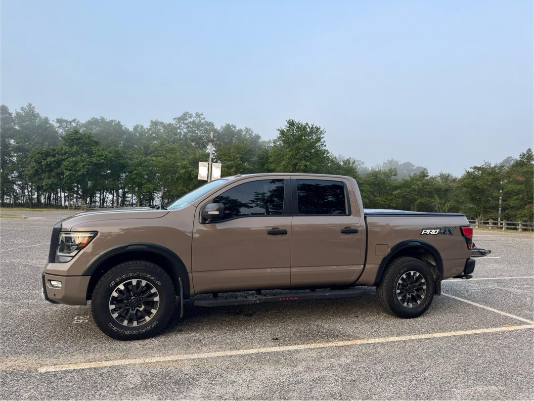 Nissan_Titan 