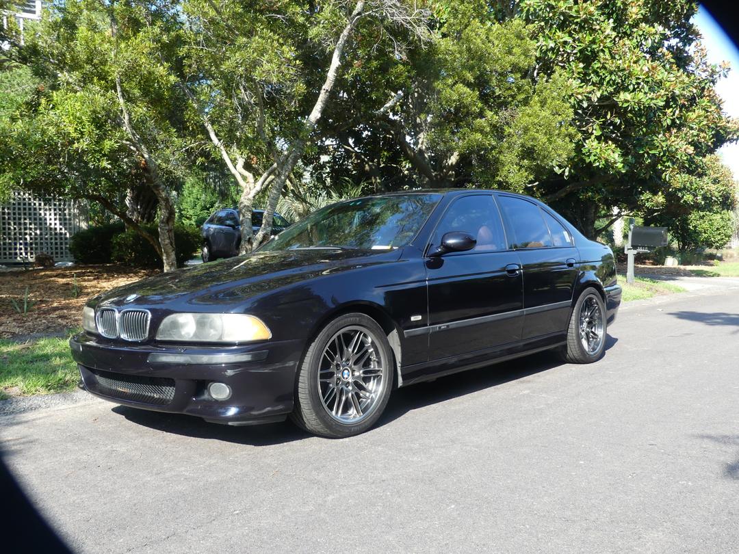 BMW_M5 