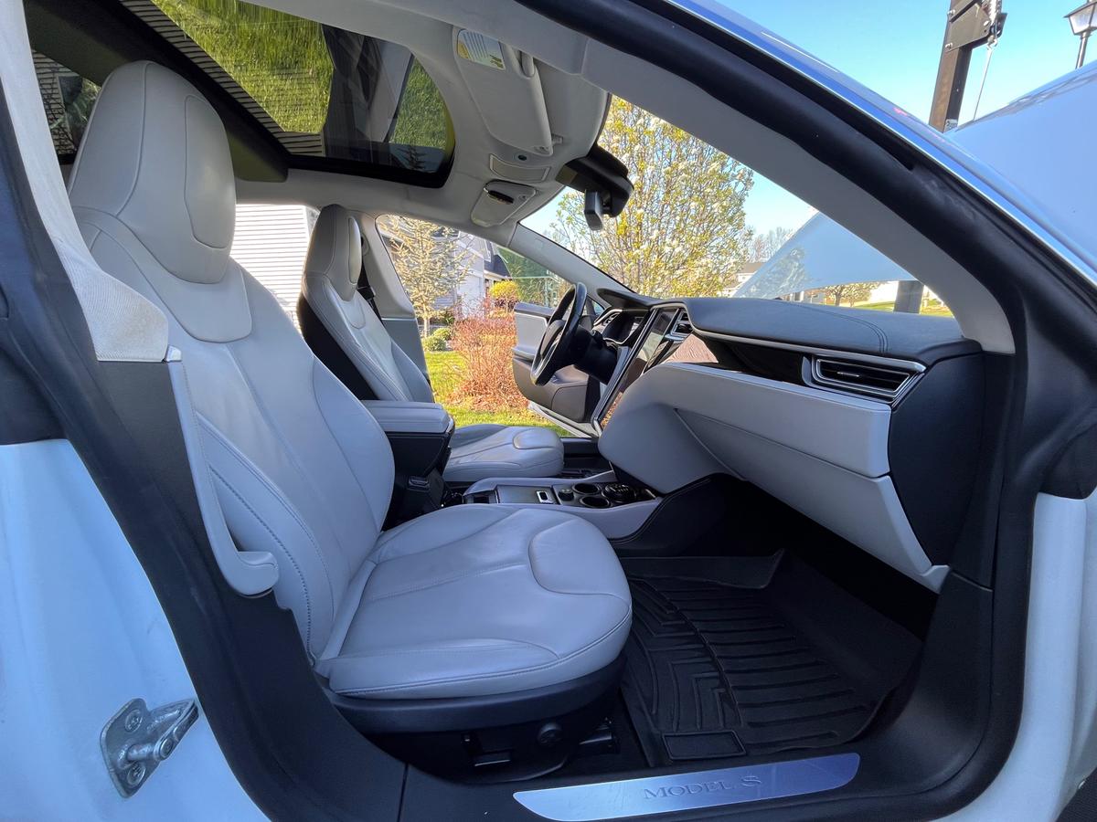 car_image_564x480 - 