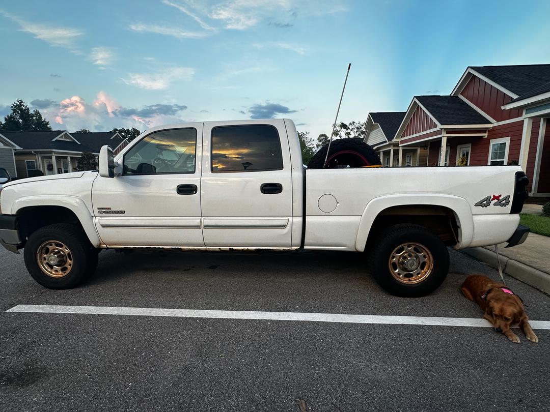 Chevrolet_Silverado 2500 