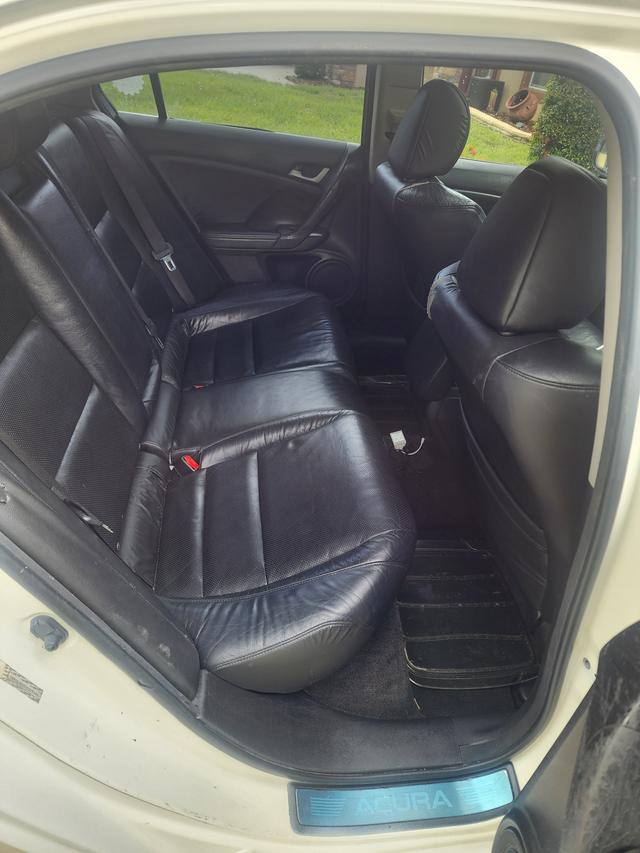 car_image_202x236