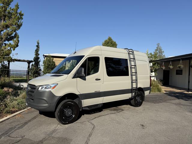 car_image_202x236