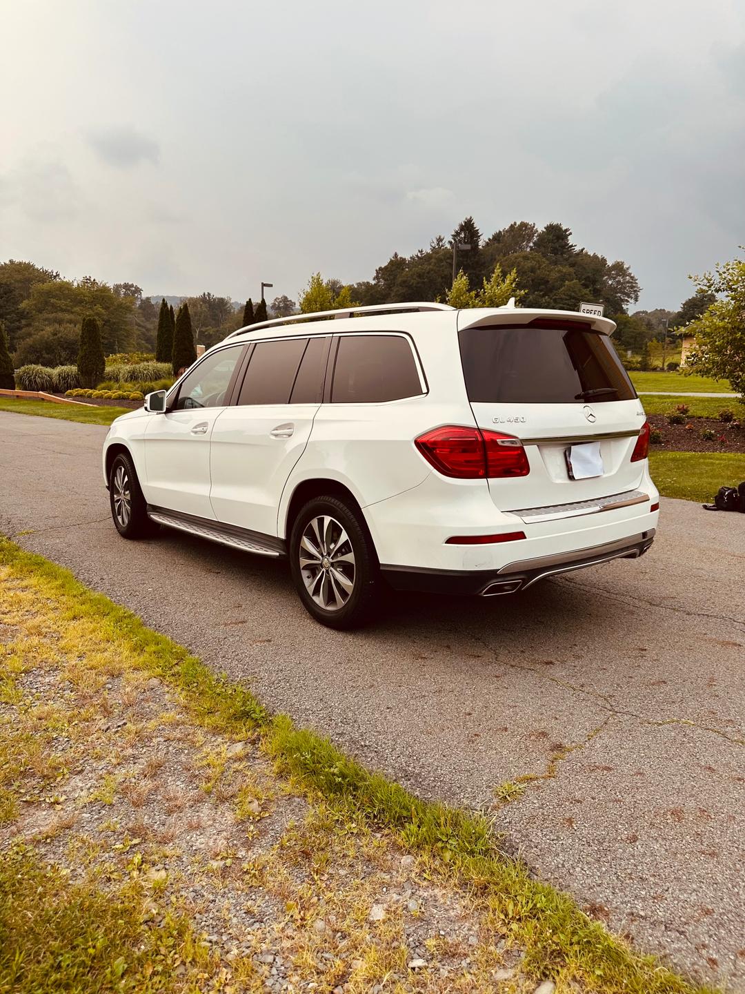Mercedes-Benz_GL-Class 