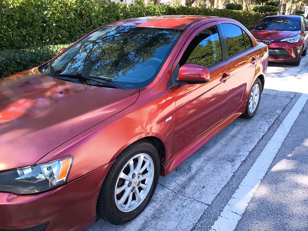 Mitsubishi_Lancer 
