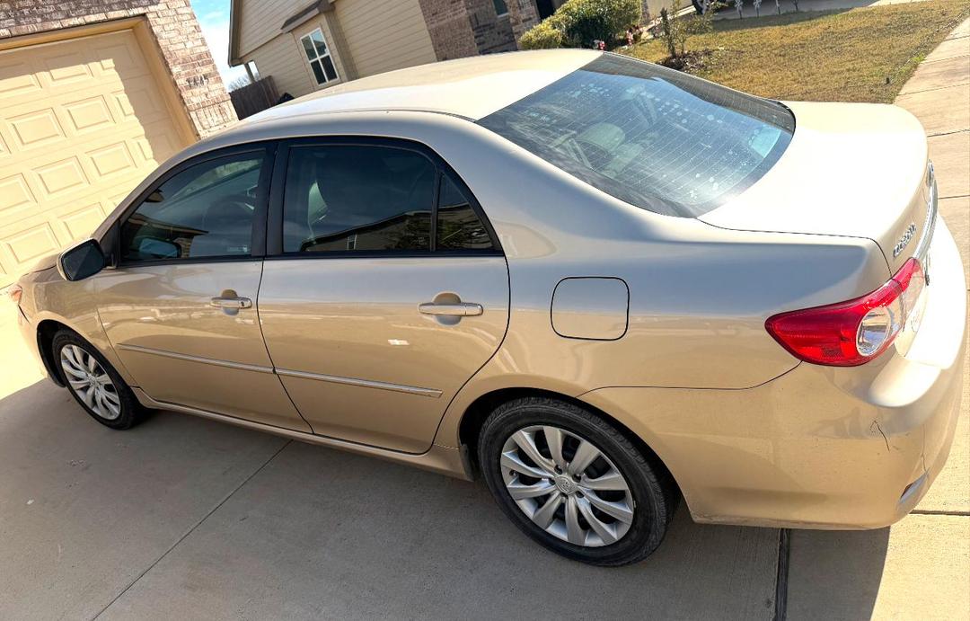 Toyota_Corolla 