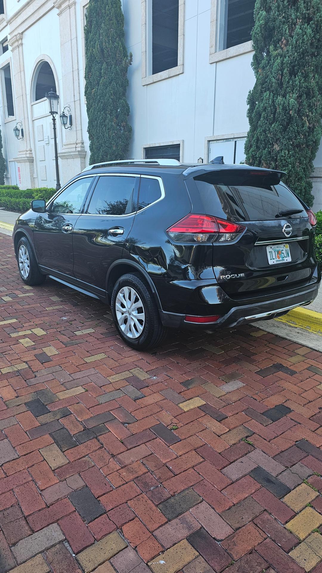Nissan_Rogue 