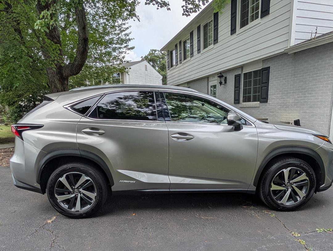 Lexus_NX 300h 