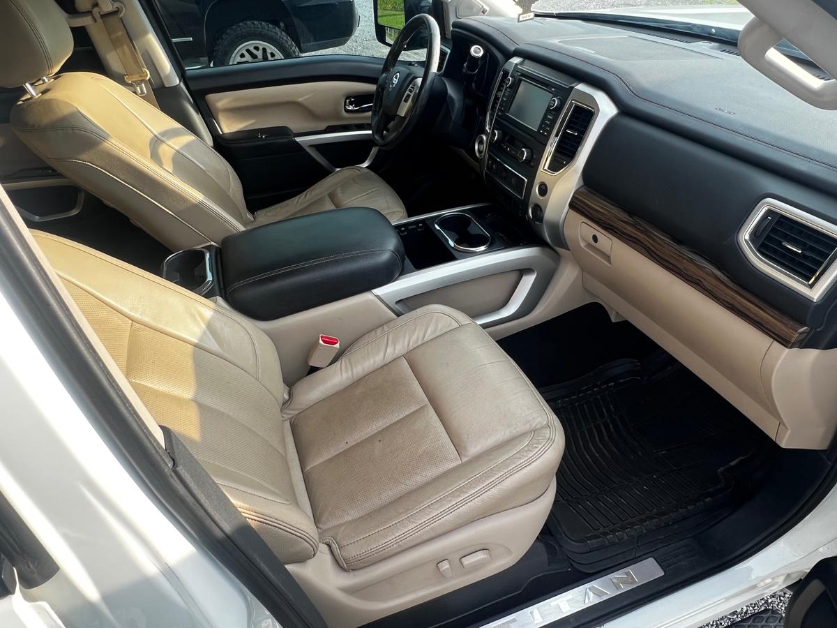 car_image_564x480 - 