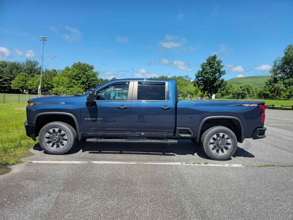 Chevrolet_Silverado 2500 