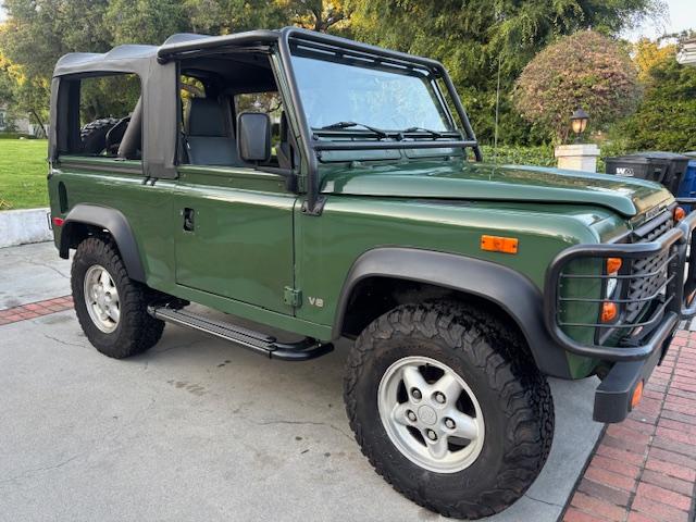 Land Rover_Defender 90 