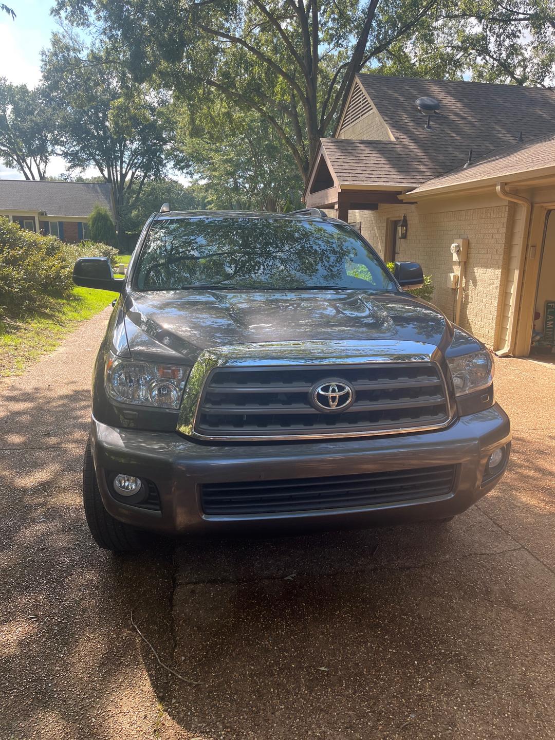 Toyota_Sequoia 