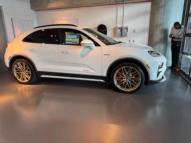 car_image_202x236