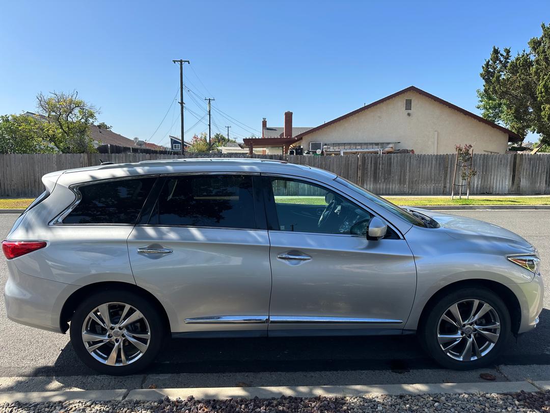 INFINITI_JX 